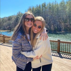 Meet your Posher, Sarah cosby